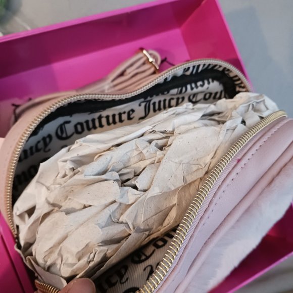 NWT! JUICY COUTURE Heart Shaped Bag - Picture 8 of 13
